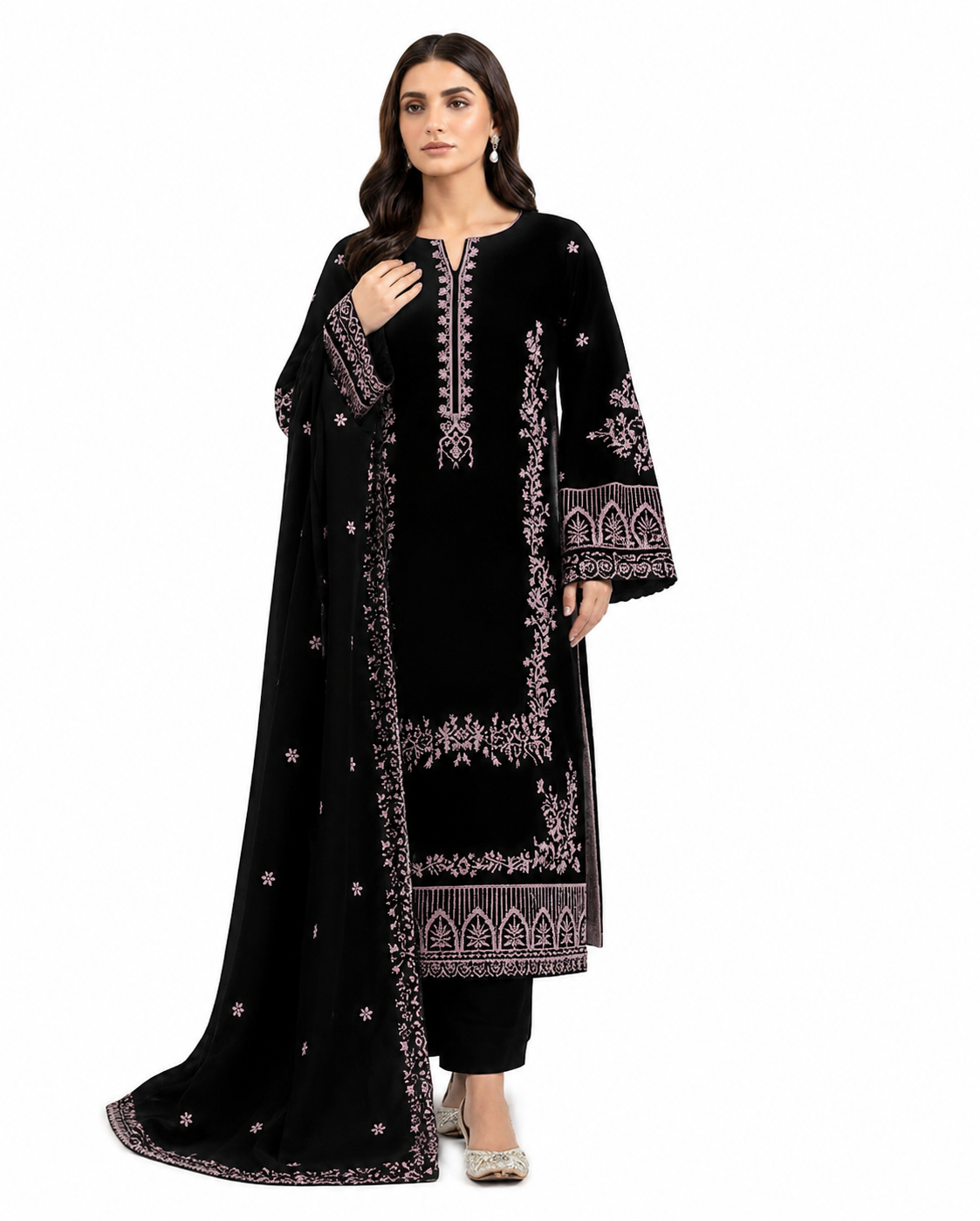 Noir Grace Black Embroidered Luxury Lawn 3-Piece Suit