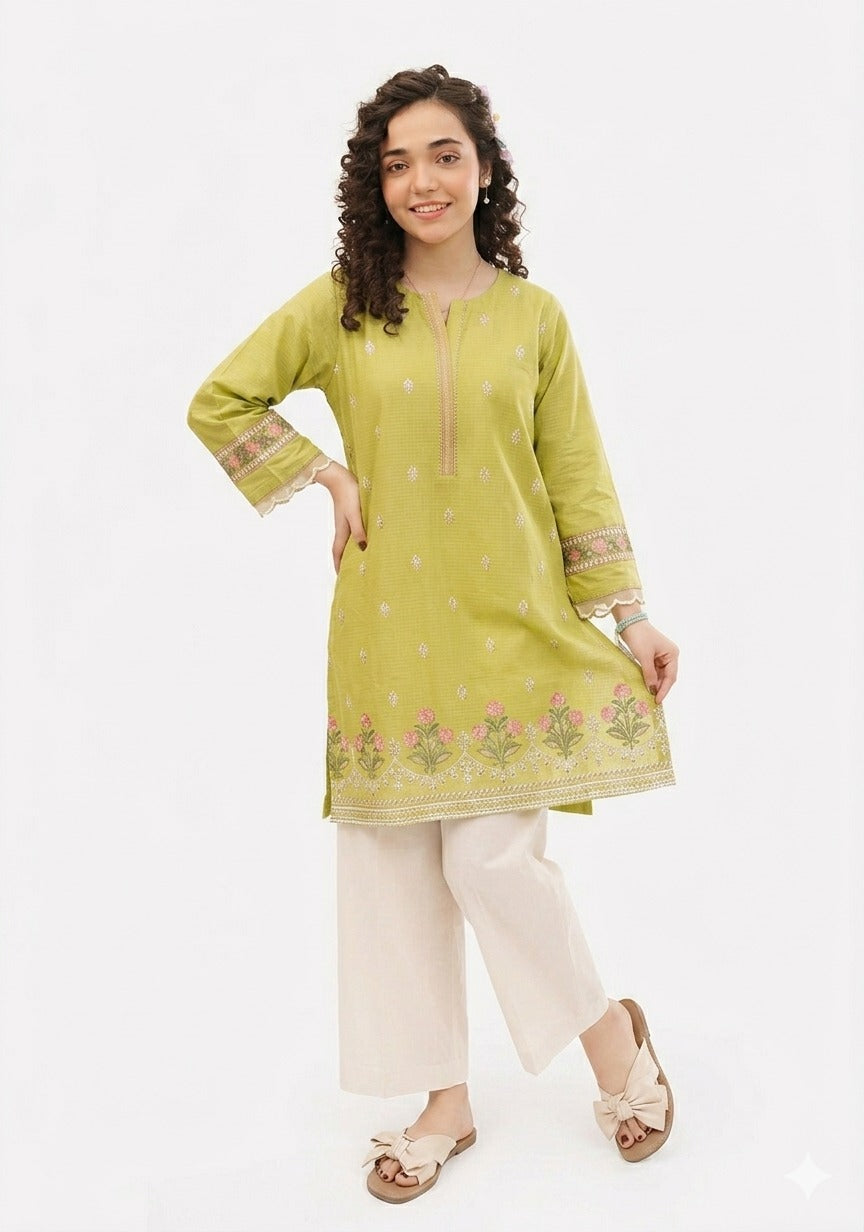 Pink Petals Kids Embroidered Luxury Lawn – 2-Piece Suit (AK-2241)