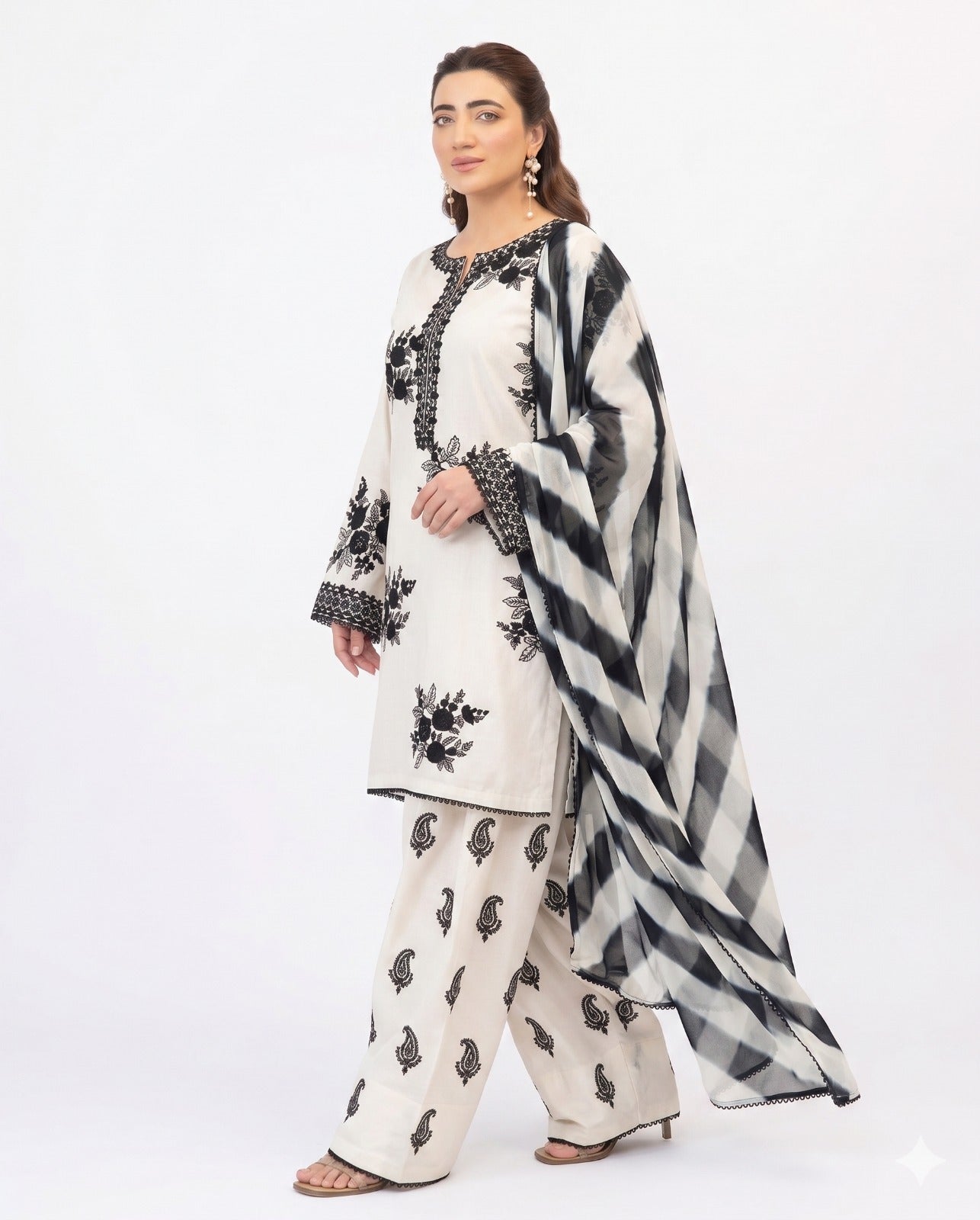 Elegant Ivory & Black Embroidered 3 Piece Lawn Suit